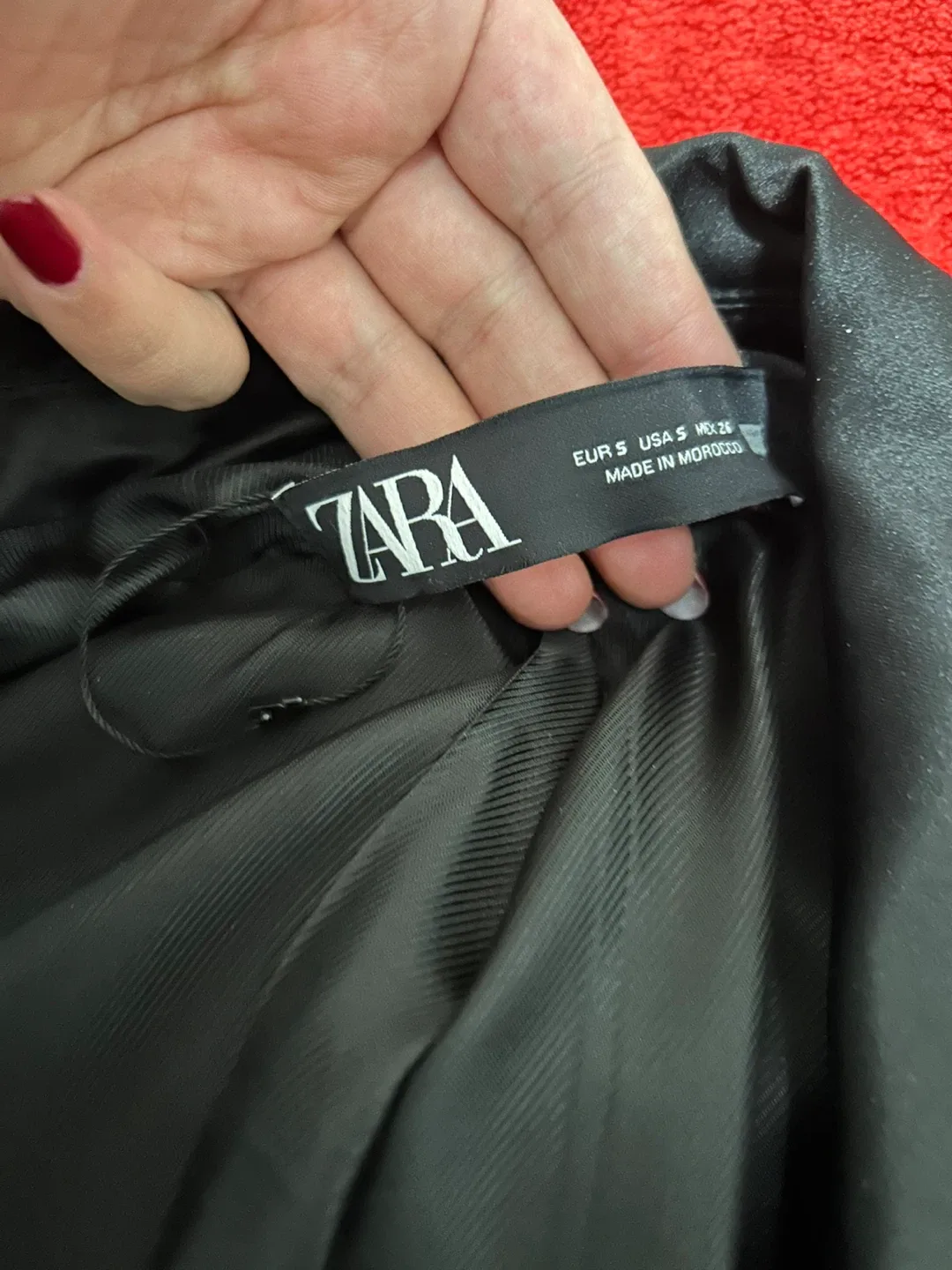 Zara Black Blazer - Size S image indicator(4)