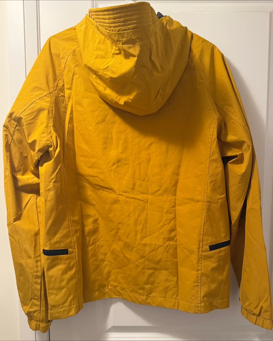 Brand new snow Jacket size S/M image indicator(2)