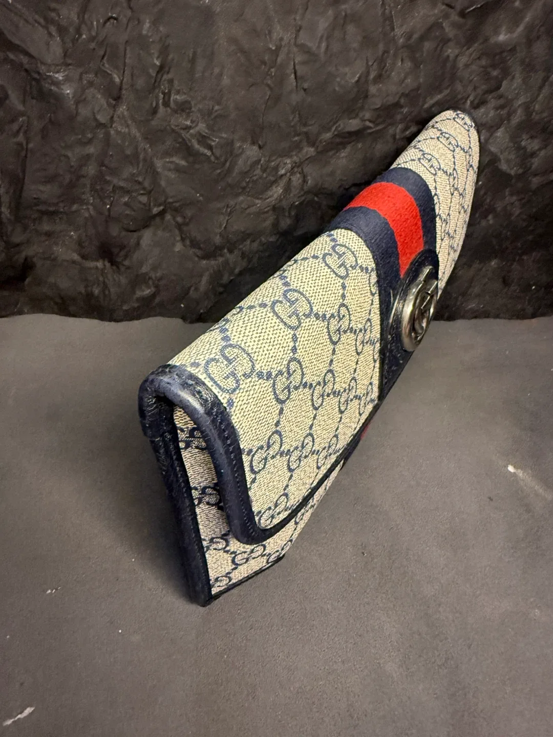 Gucci Clutch Bag image indicator(3)