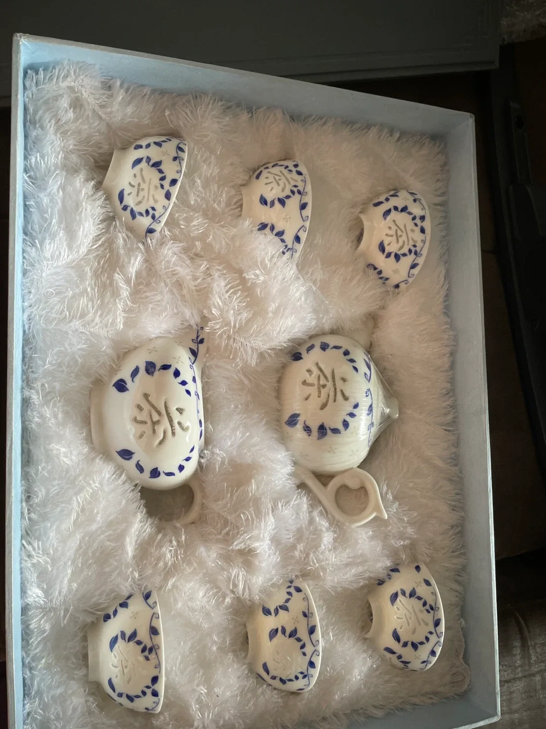 Chinese Tea Set with Box - Floral Design