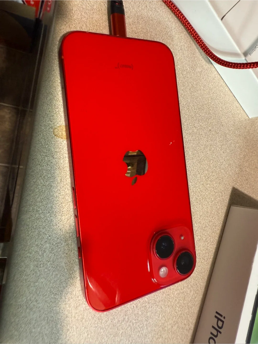 Apple iPhone 14 128 GB Red with glass screen and cover