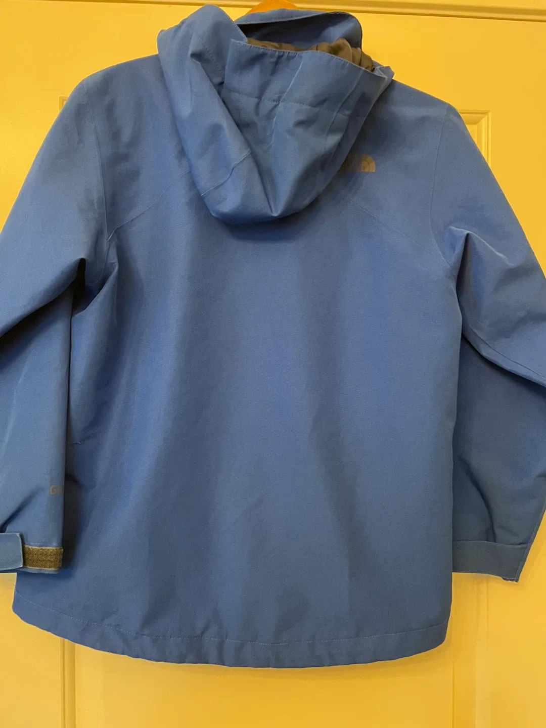 The North Face Boys' Blue Jacket  Goretex - Size M (10/12) image indicator(5)