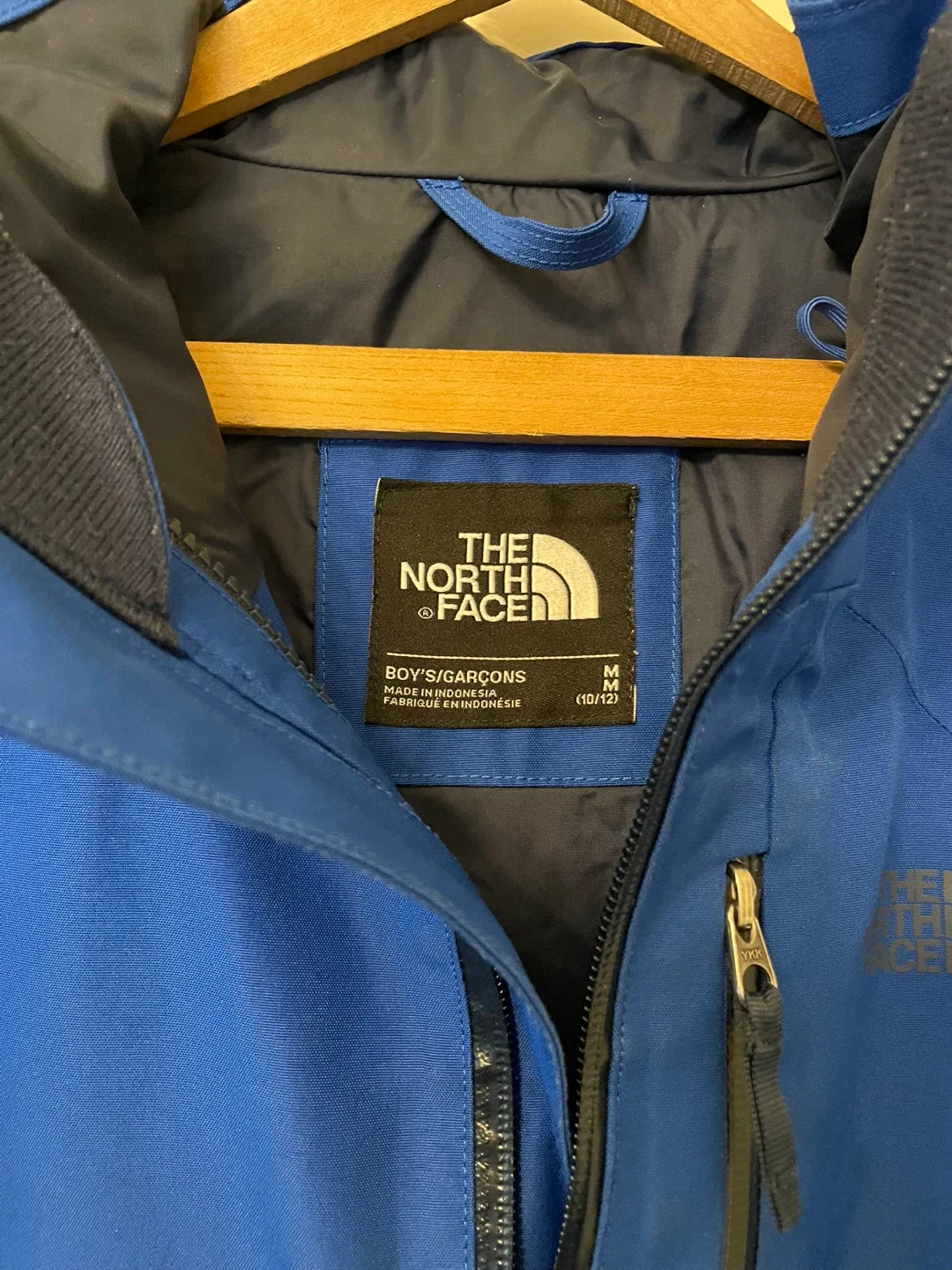 The North Face Boys' Blue Jacket  Goretex - Size M (10/12) image indicator(3)