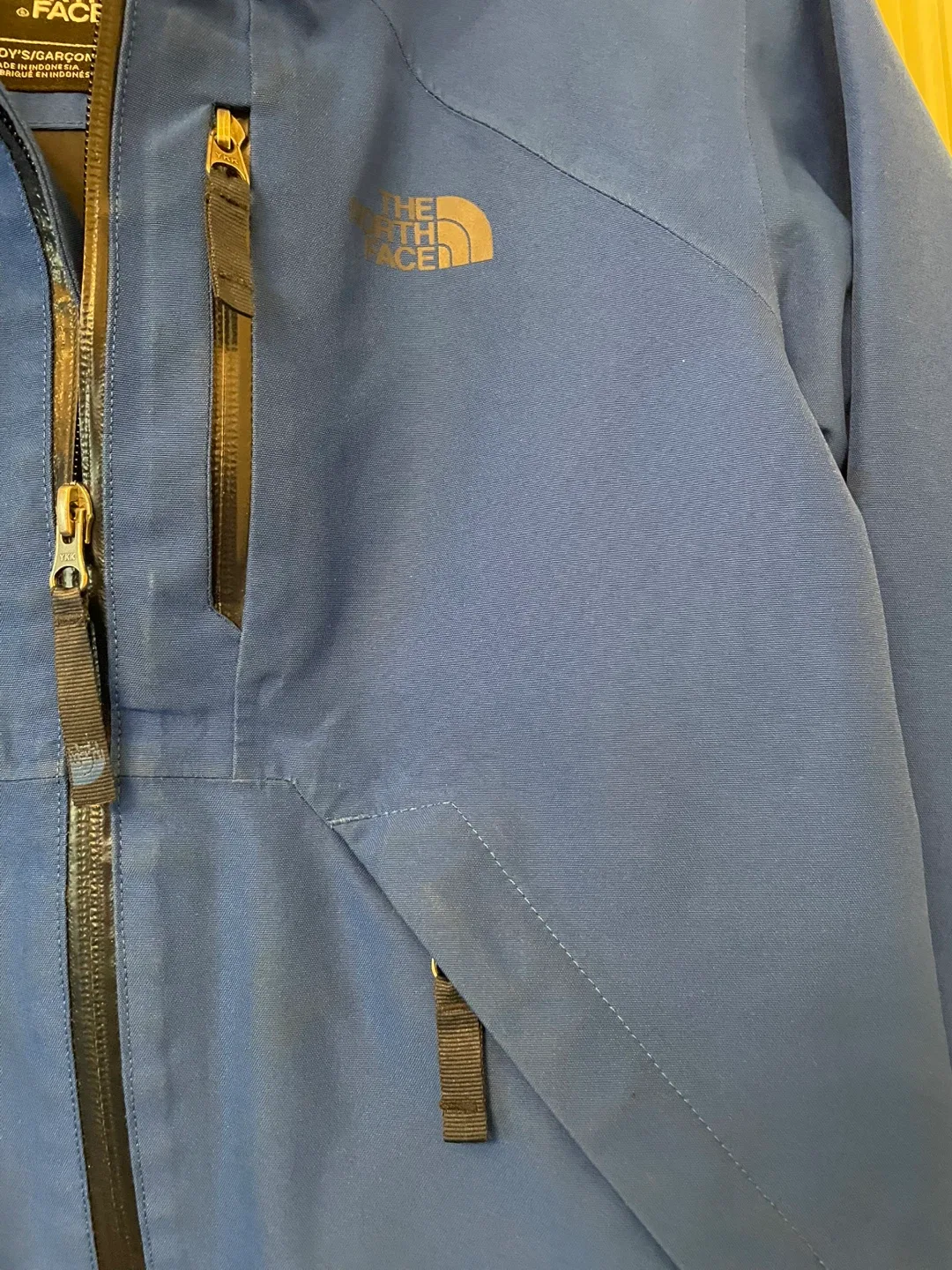The North Face Boys' Blue Jacket  Goretex - Size M (10/12) image indicator(4)