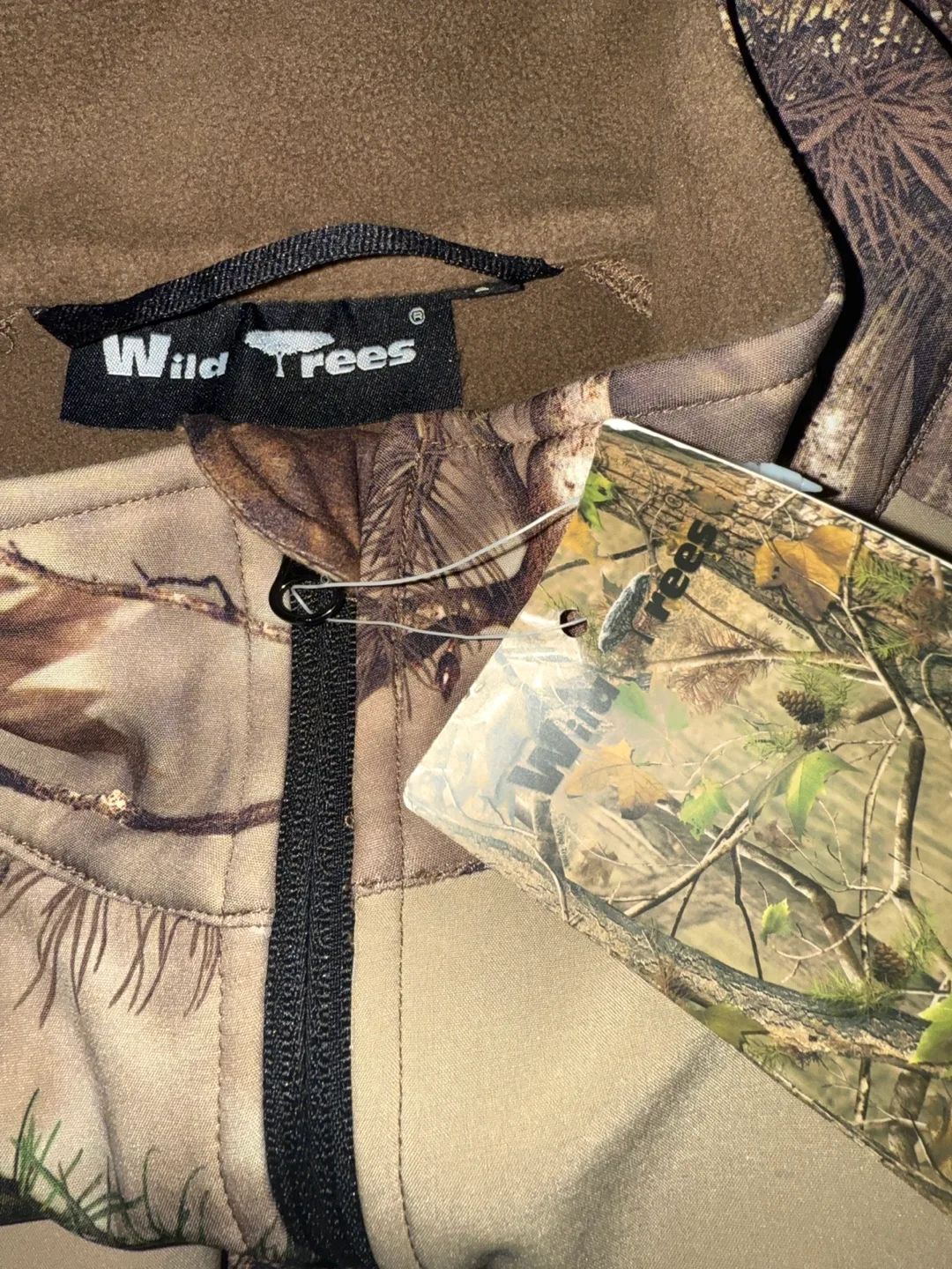 Brand new snow Jacket/ mid layer size M/L image indicator(3)