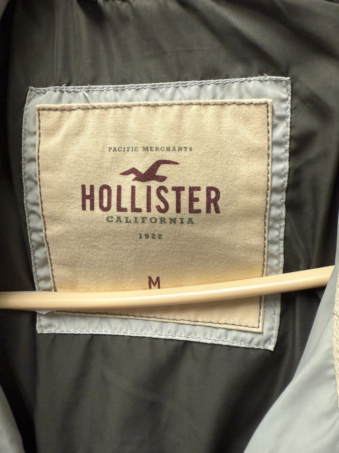 Hollister Grey Puffer Coat - Size M - photo 4