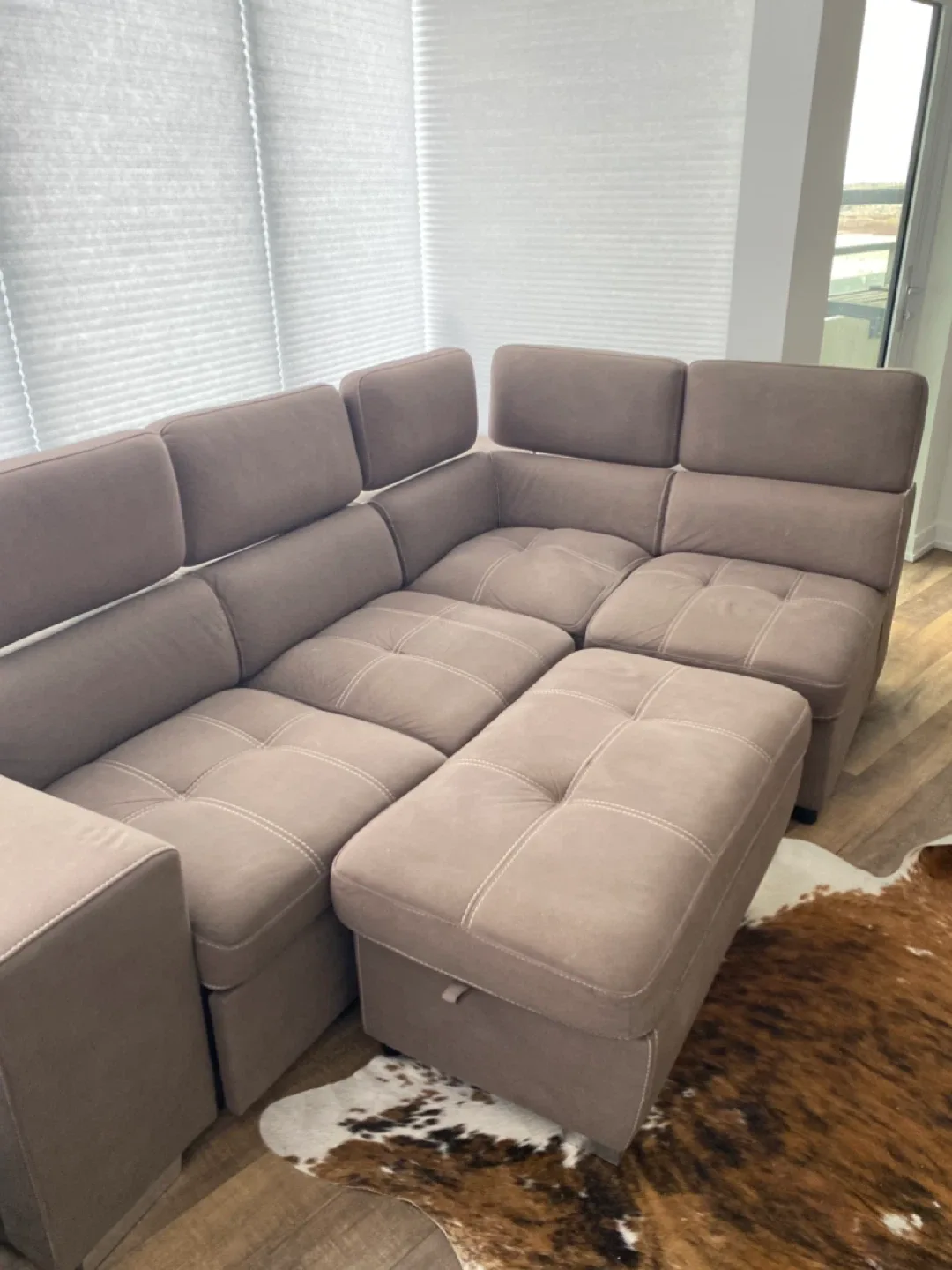 Modular Sectional Sofa with Ottoman image indicator(2)