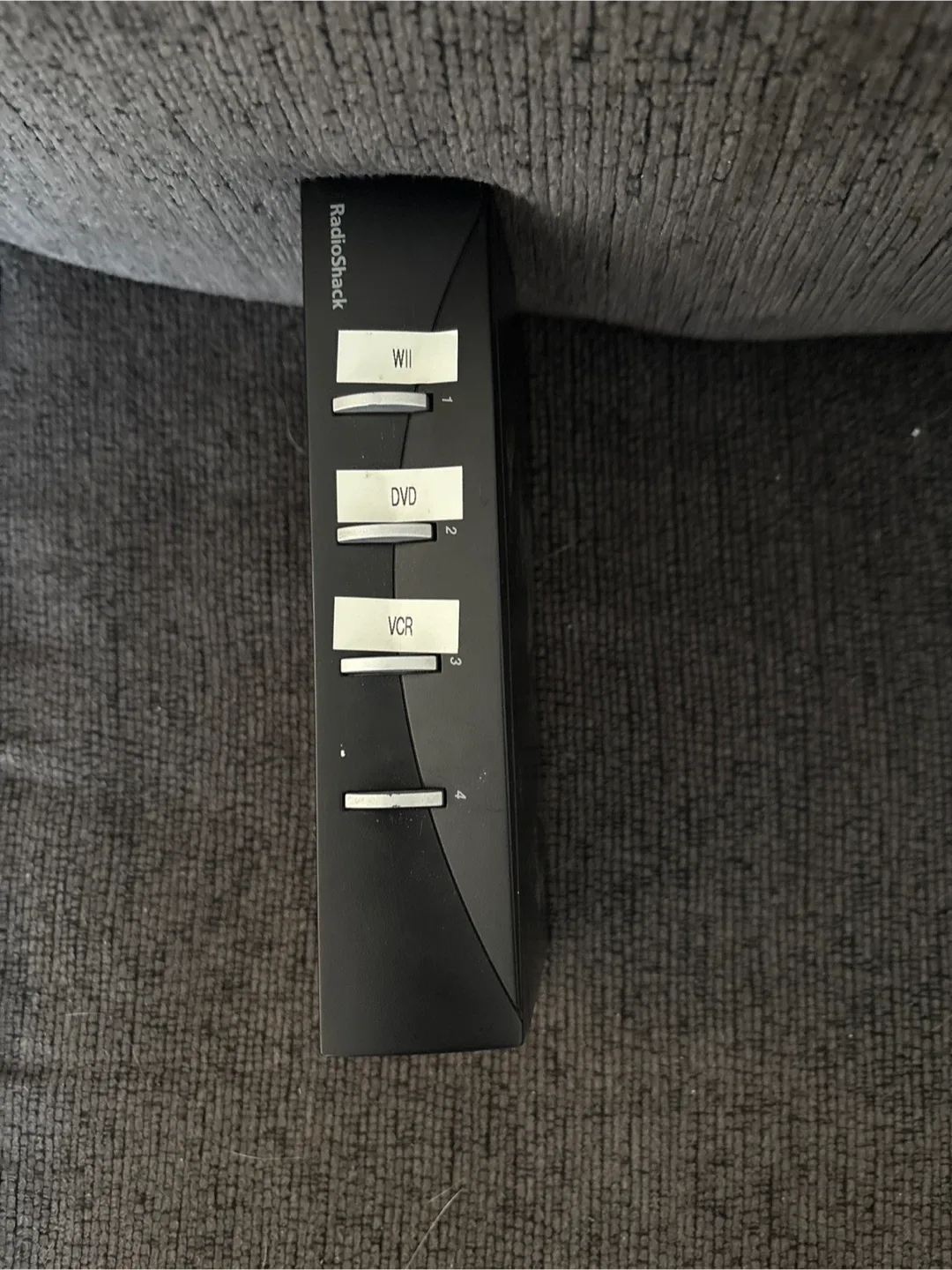 RadioShack 4-Way Audio Video Selector 15-1975 image indicator(3)