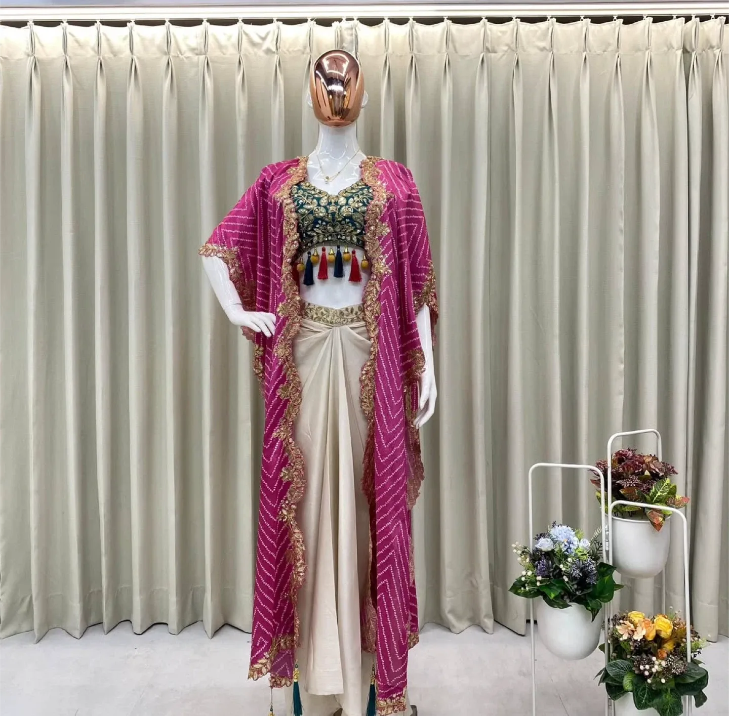 Beautiful dress like saree