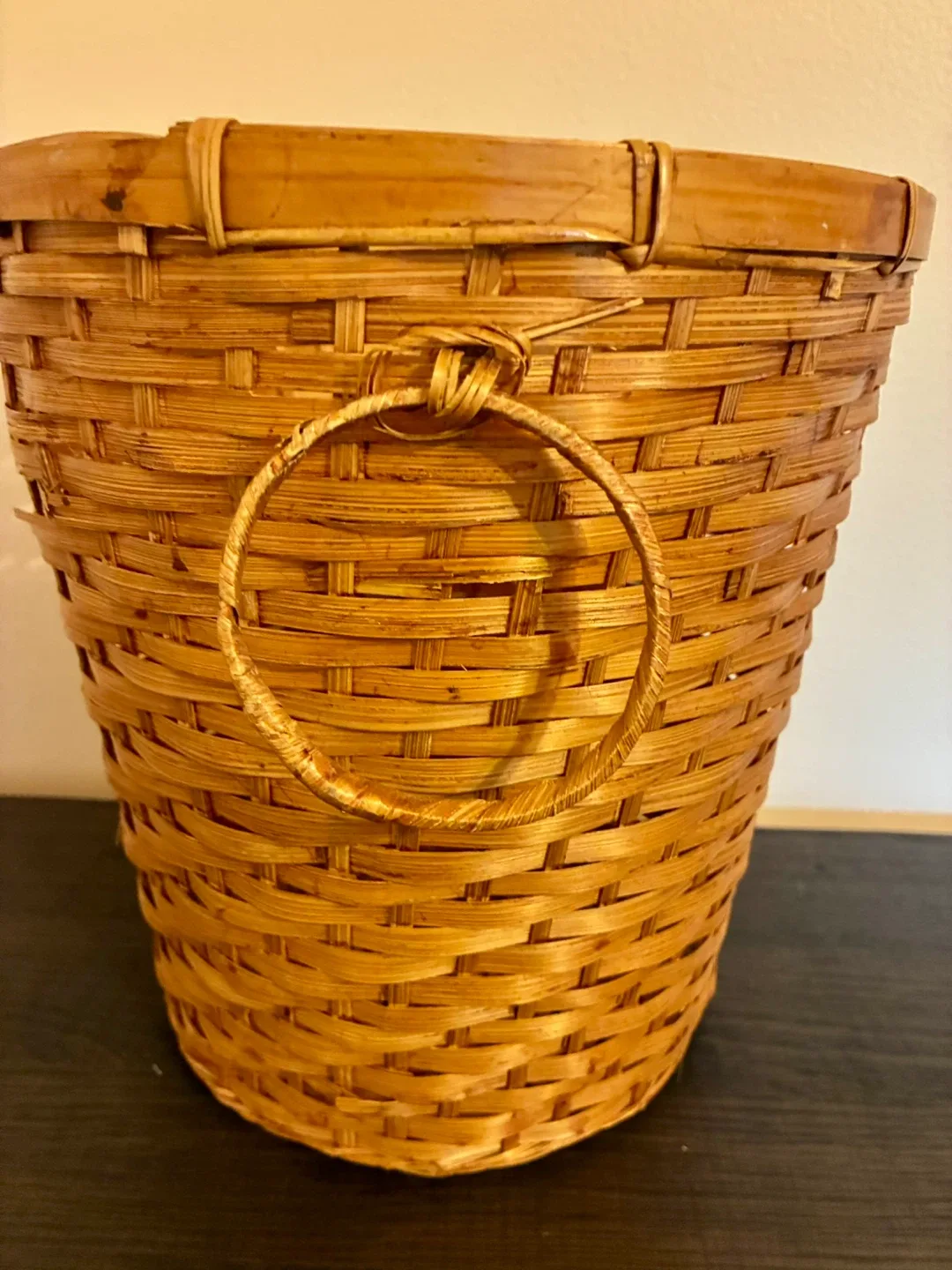 Wicker Woven Waste Basket with Handles image indicator(4)
