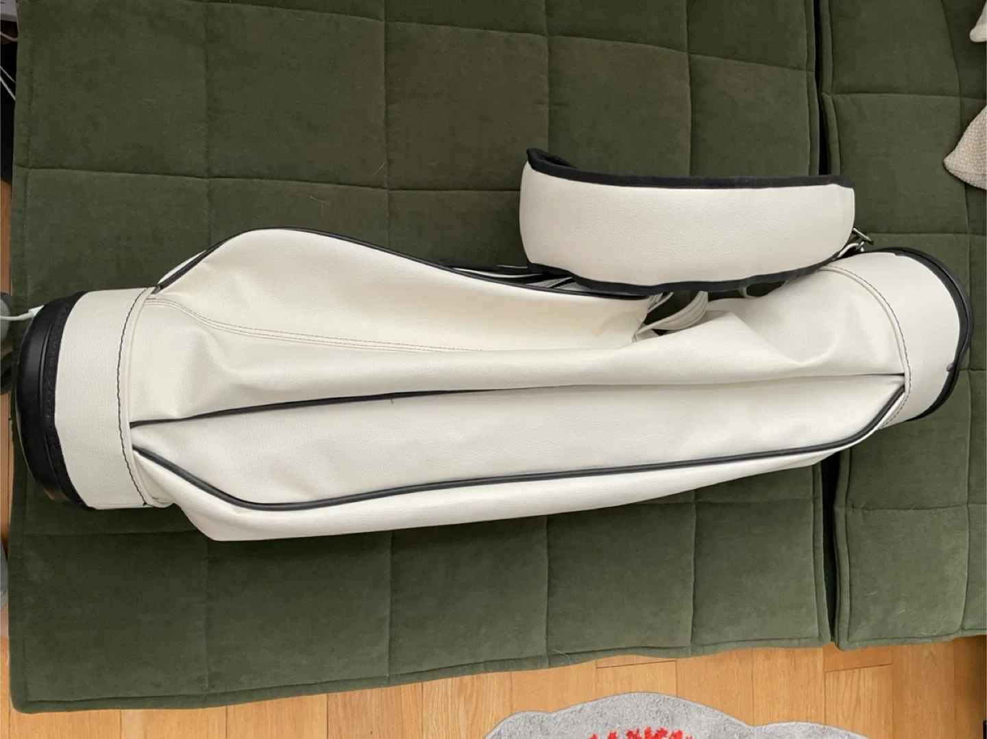 Jones Golf Bag - Special Edition Stripeshow White image indicator(2)