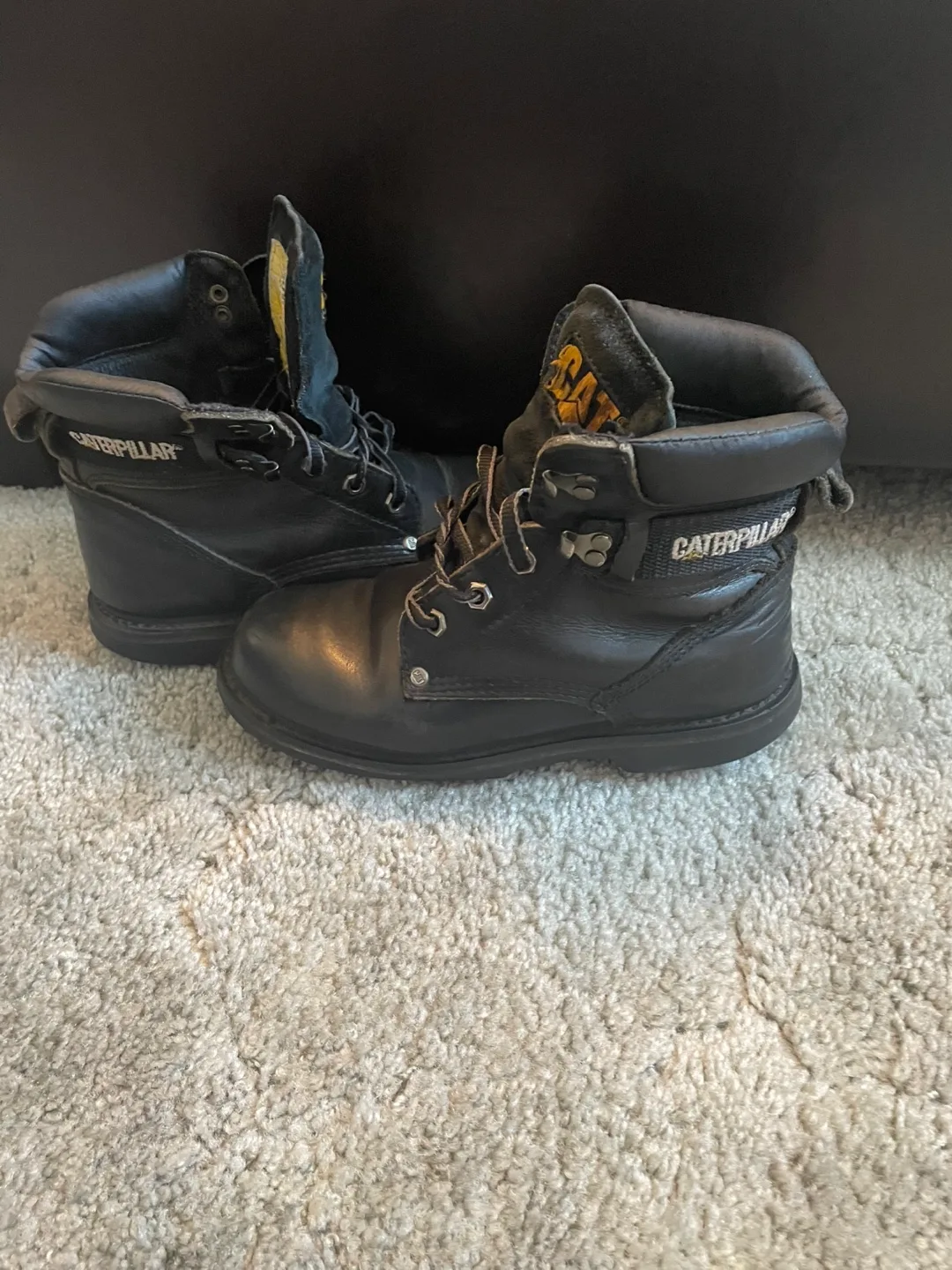 CAT Black Leather  Boots size 7 image indicator(2)