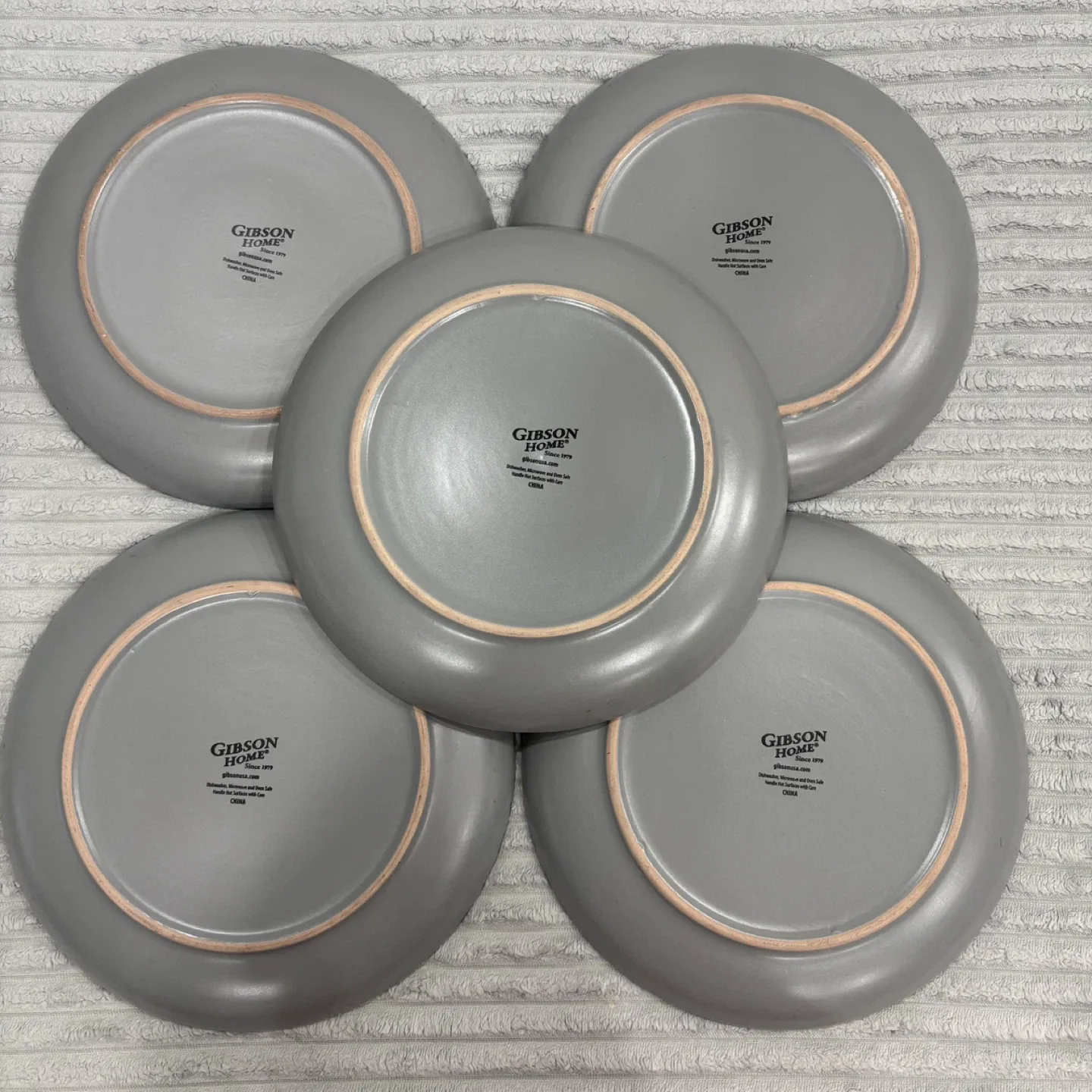 Gibson Home Gray Dinnerware Set 13 Pieces image indicator(6)