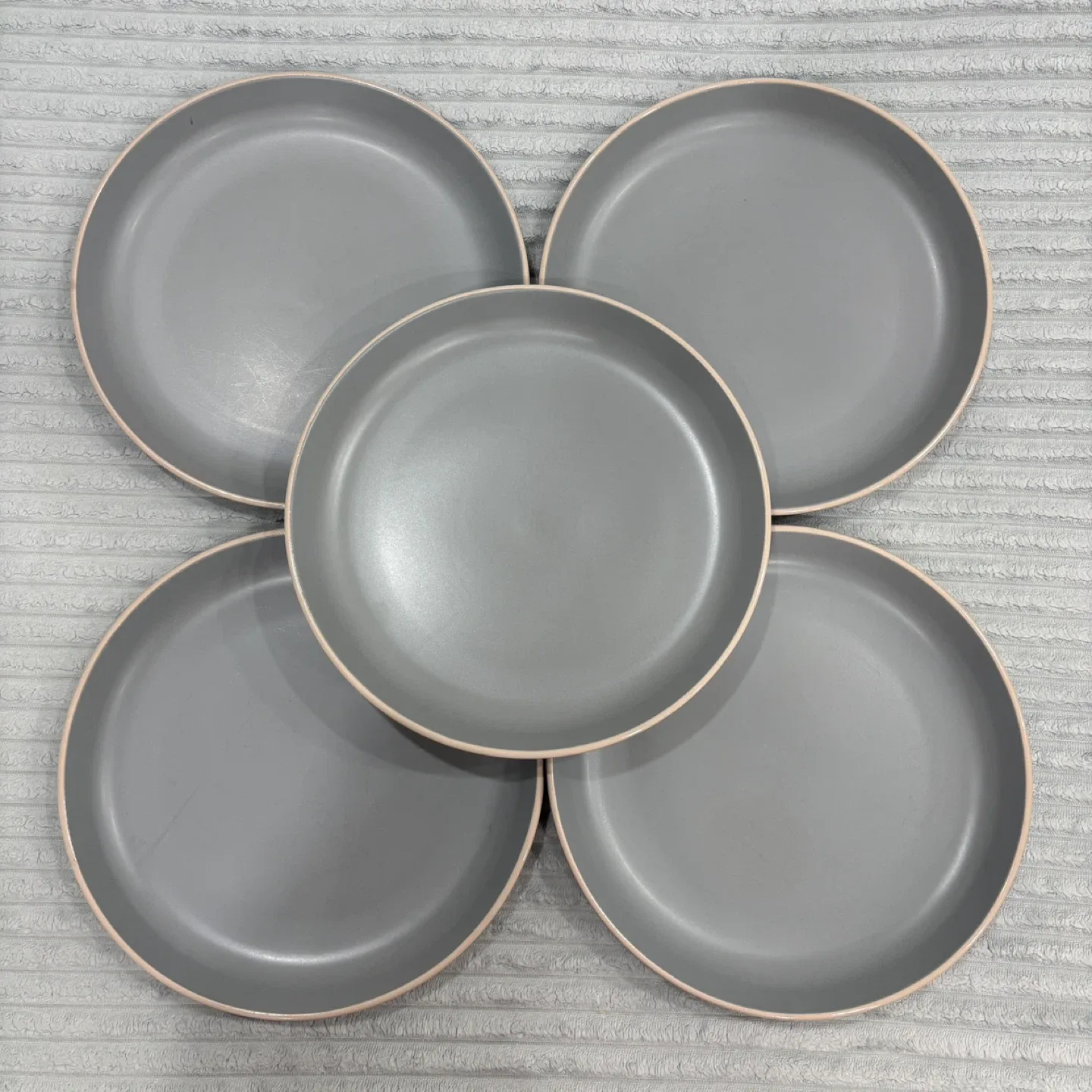 Gibson Home Gray Dinnerware Set 13 Pieces image indicator(5)