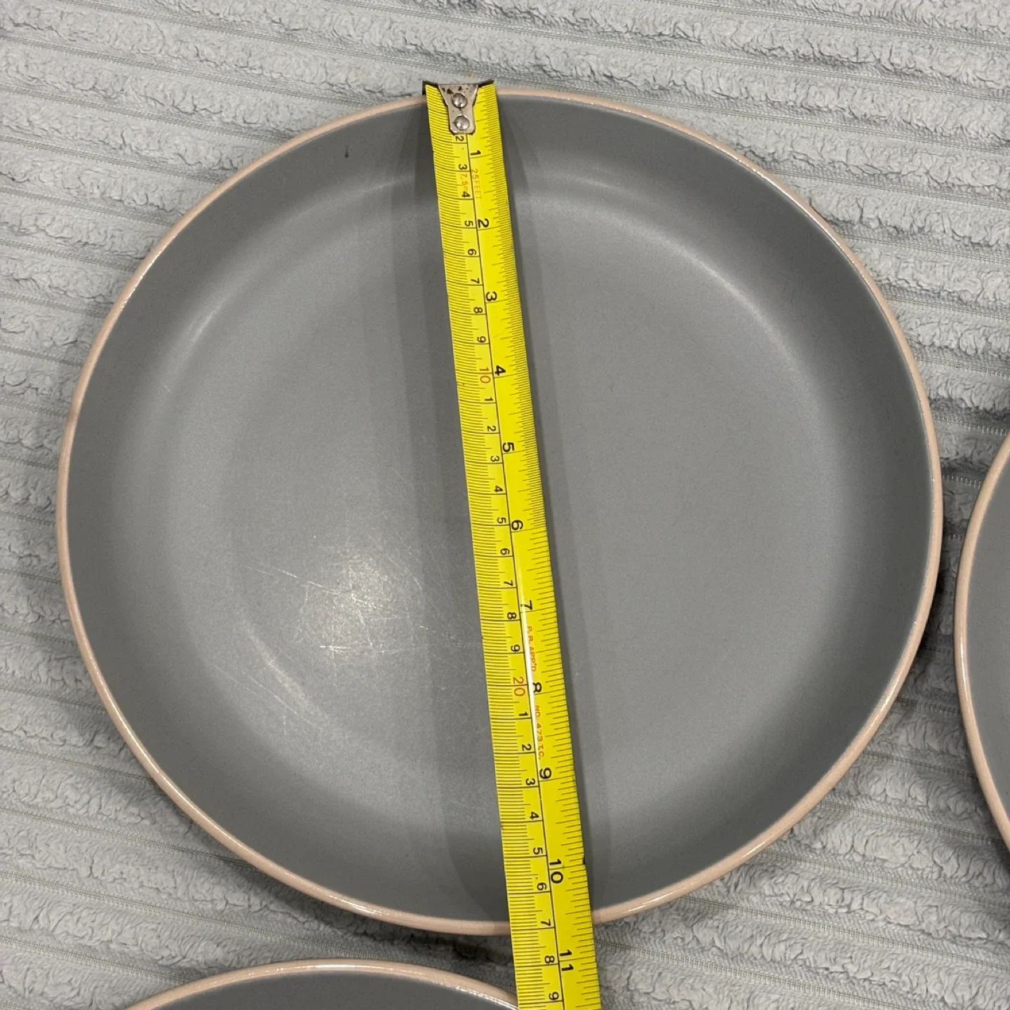 Gibson Home Gray Dinnerware Set 13 Pieces image indicator(9)