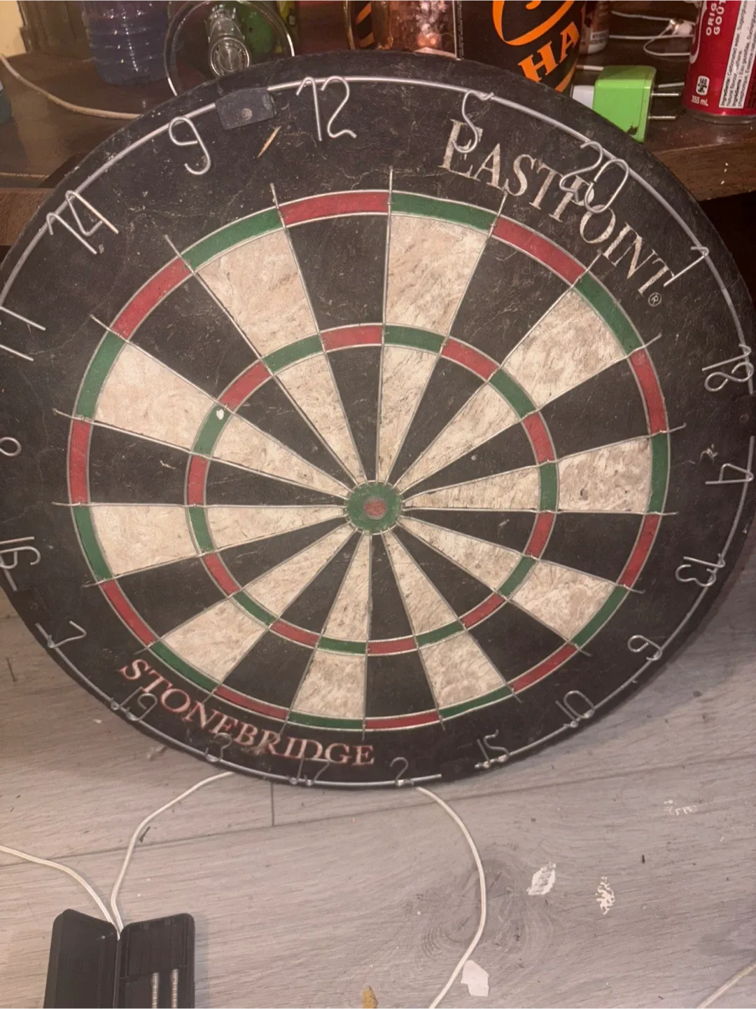 EastPoint Stonebridge Dartboard with Darts