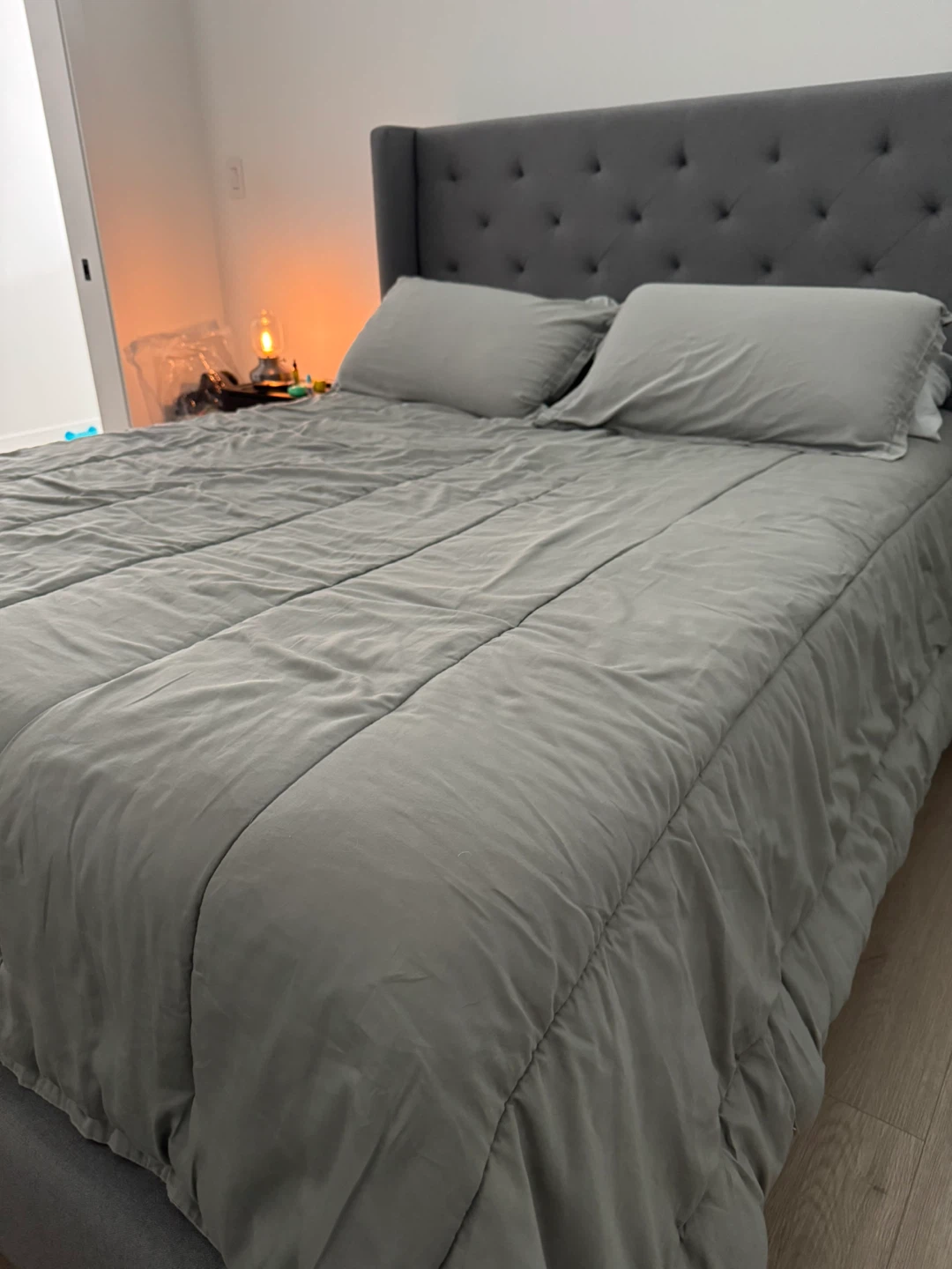 Queen Size Comforter - 300 thread count