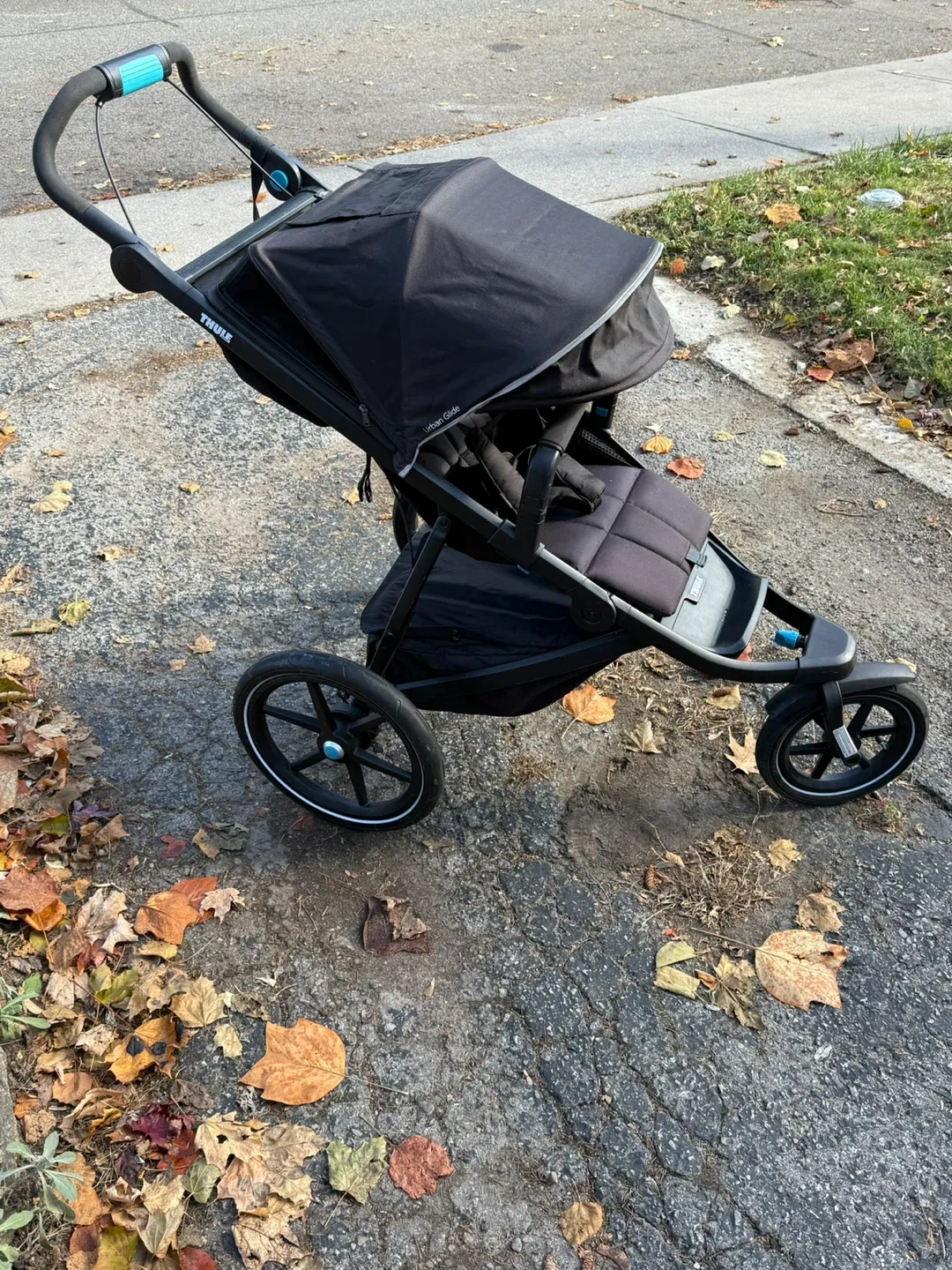 Thule Glide 2 Black Jogging Stroller image indicator(6)