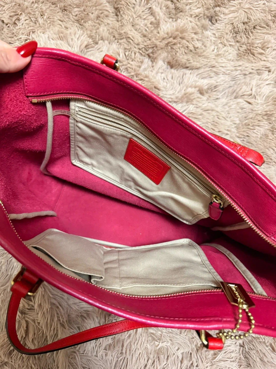 Coach Pink Leather Tote Bag image indicator(4)