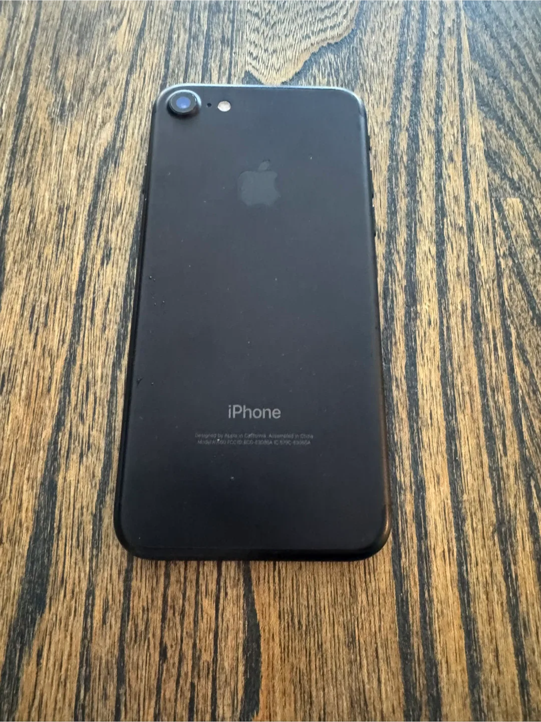 iPhone 7 - 128GB -Carrier Unlocked image indicator(2)