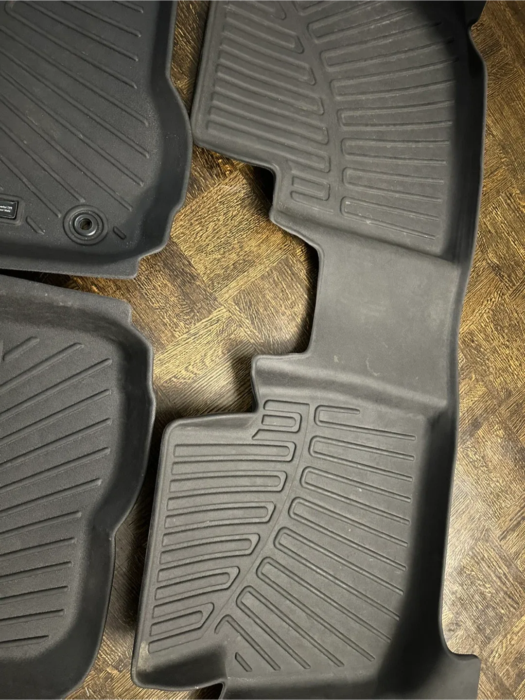 Auxko Car Floor Mats - Black image indicator(4)