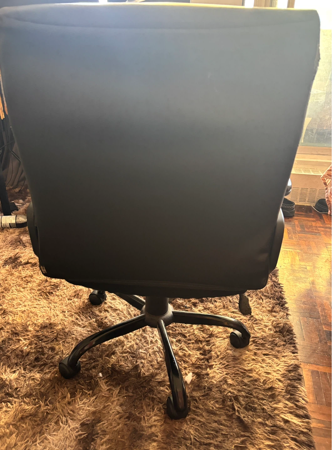 Black Office Chair - photo 3