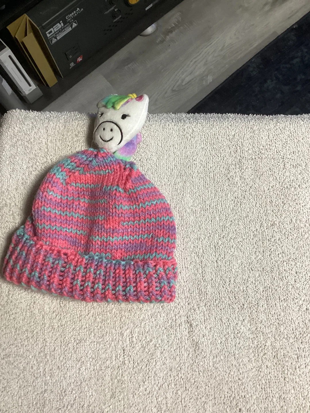 Handmade Dog Hat & Knitted Slippers Set image indicator(4)