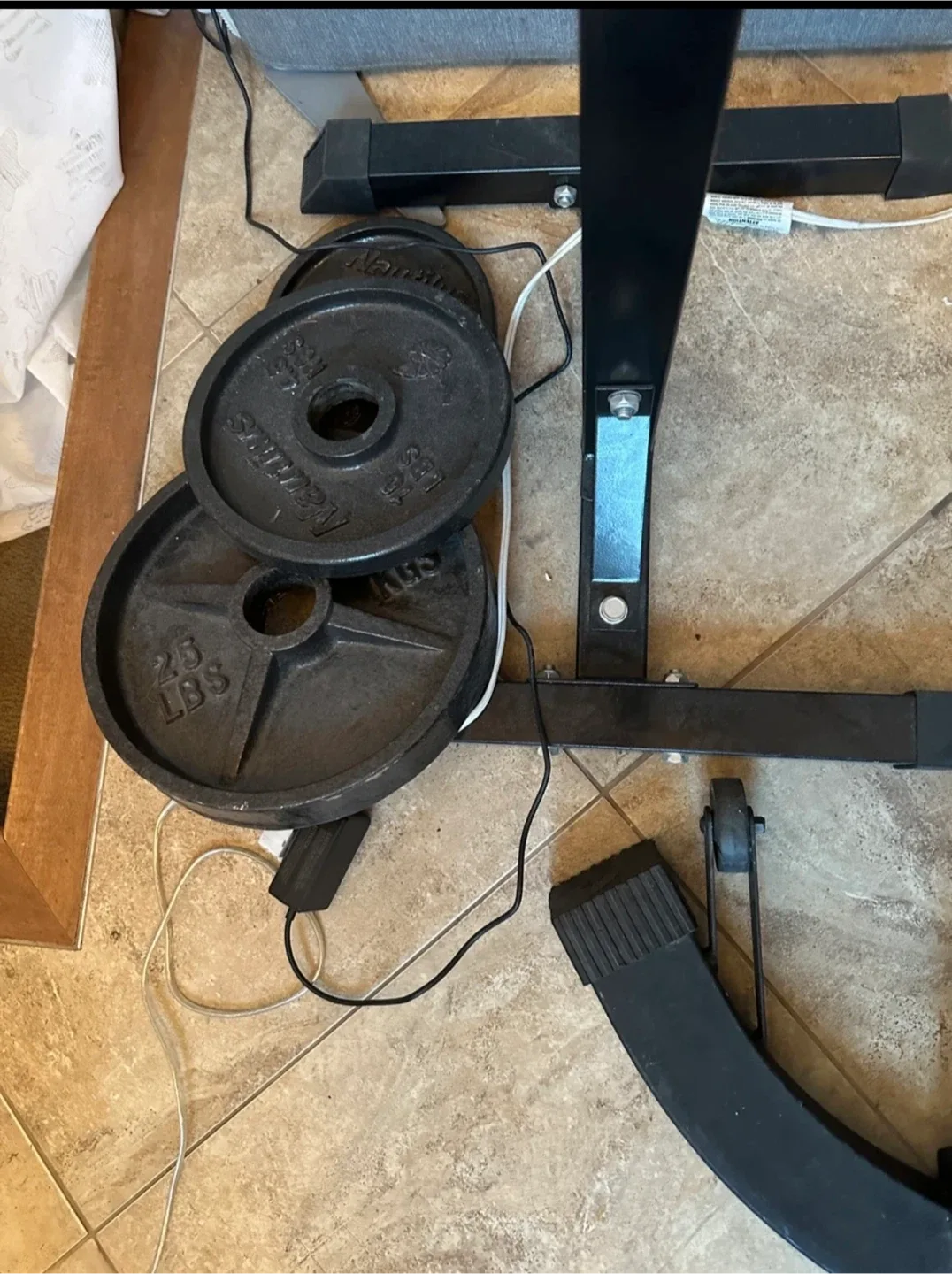 Nautilus Weight Bench with Weights image indicator(5)