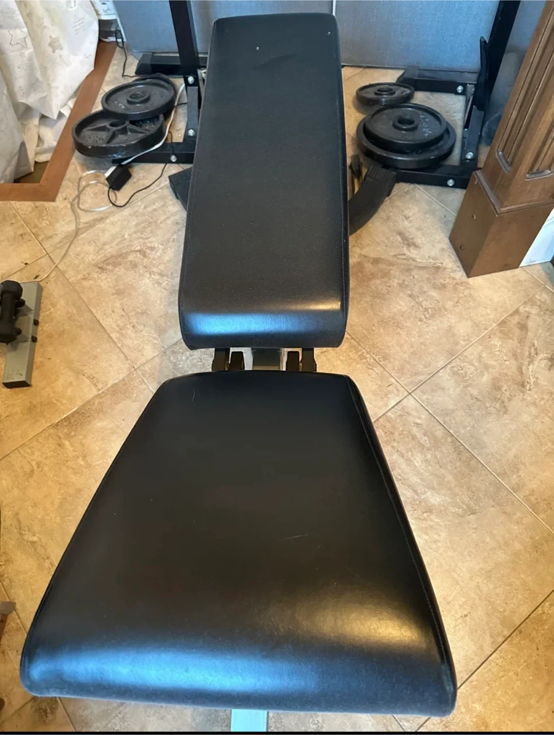 Nautilus Weight Bench with Weights image indicator(6)