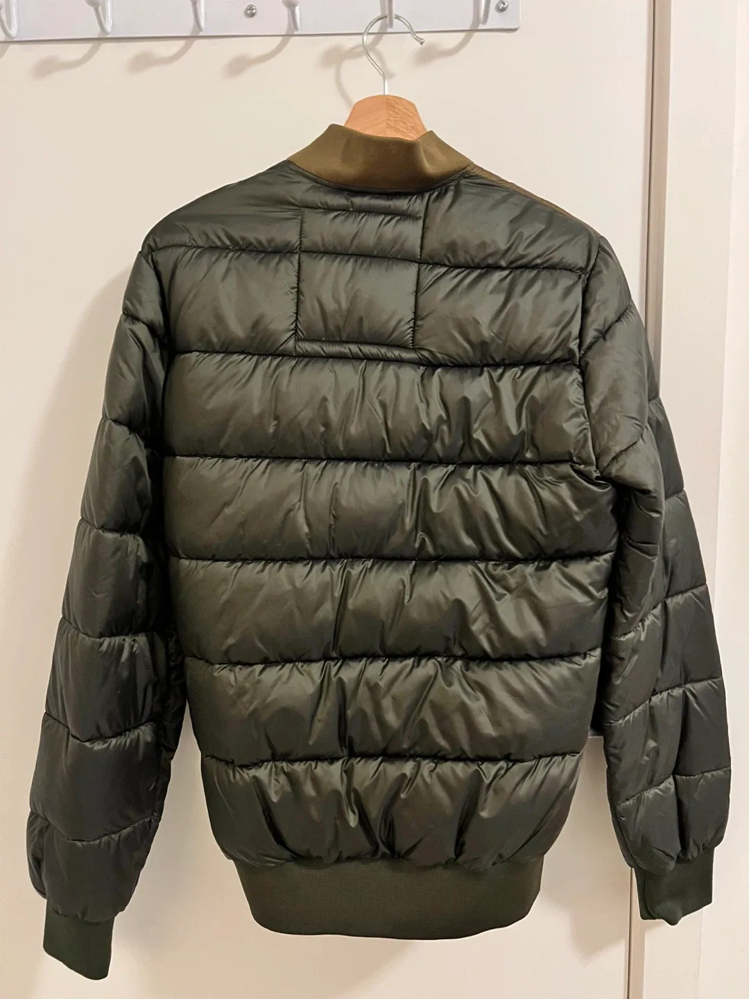 Superdry Padded Bomber Jacket - Olive Green image indicator(2)