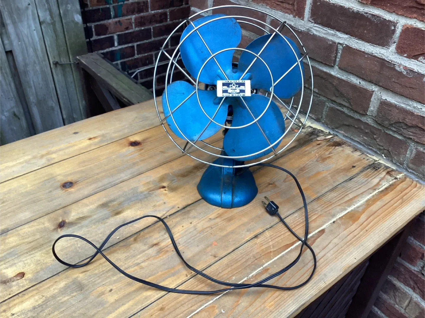 Vintage CTC R-14  115 Volts Desk Fan