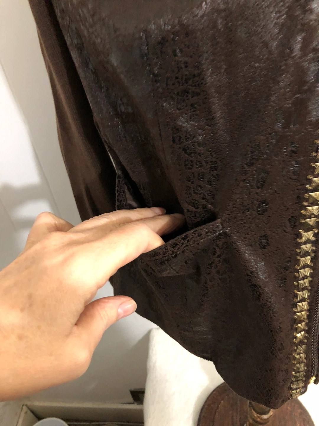 Women’s Brown Faux Leather Gold Studded Blazer. Size Small - photo 5
