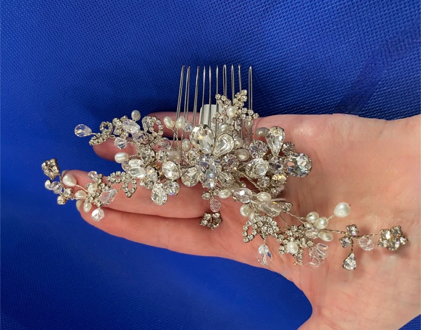 Crystal & Fresh Water Pearl Wedding Hair Comb image indicator(3)