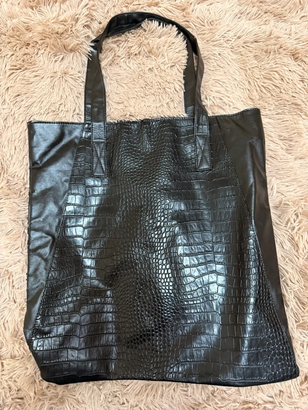 Black Tote Bag image indicator(2)