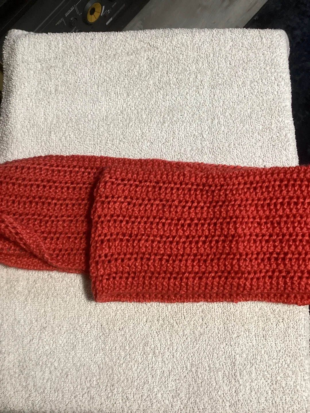 Handmade Knitted Scarf - Red image indicator(3)