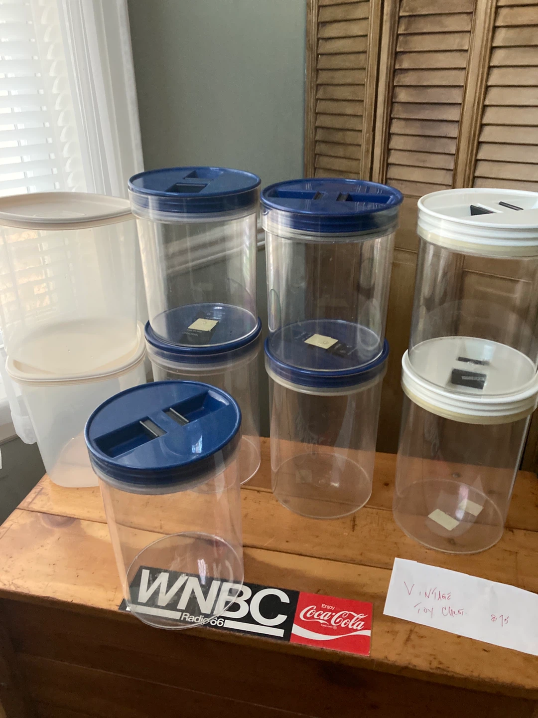 Storage containers