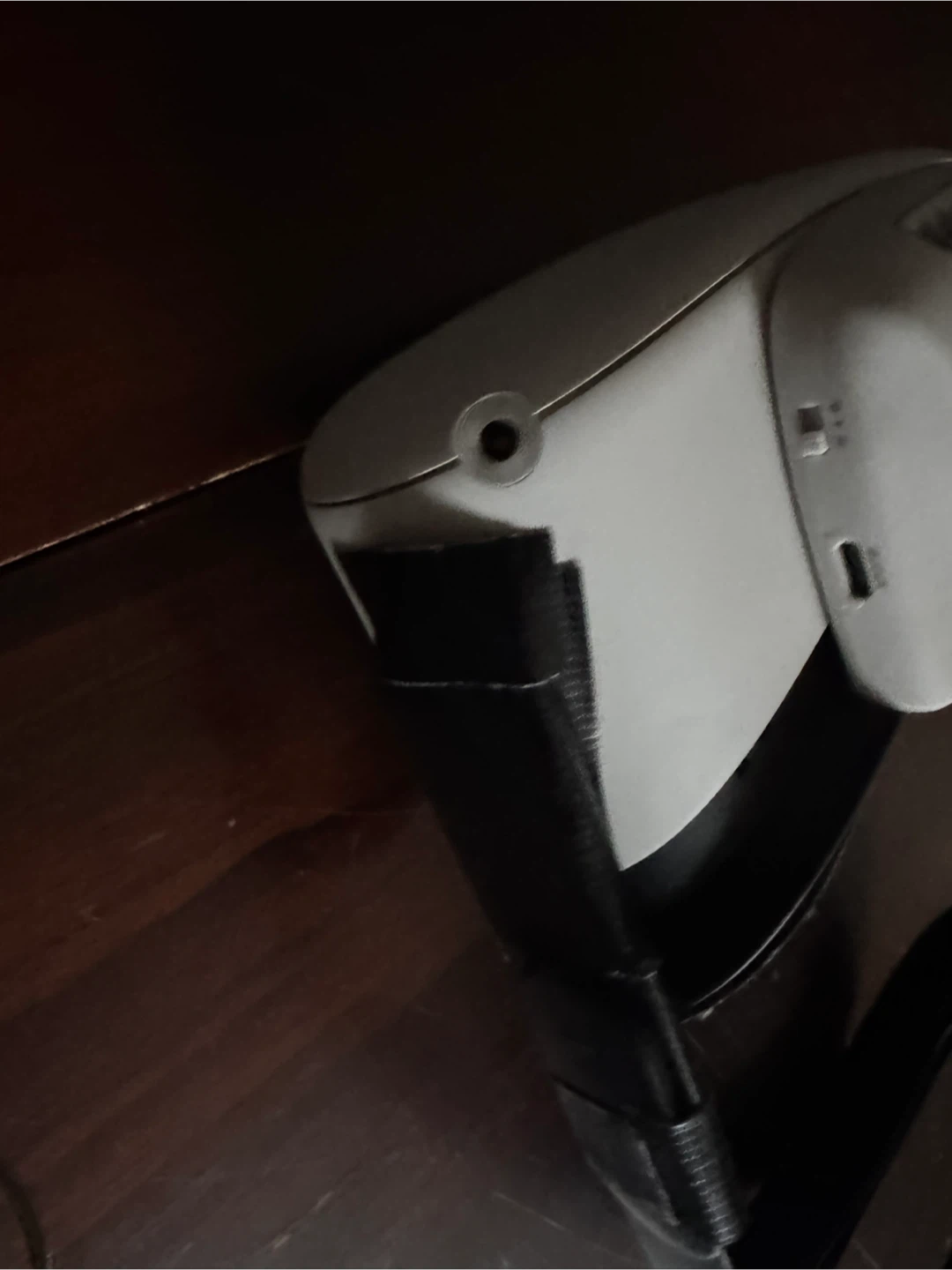 Oculus Quest 2 VR Headset - photo 3