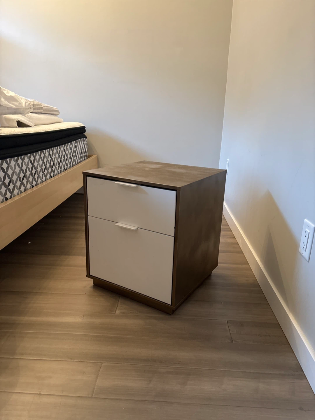 Bedside table