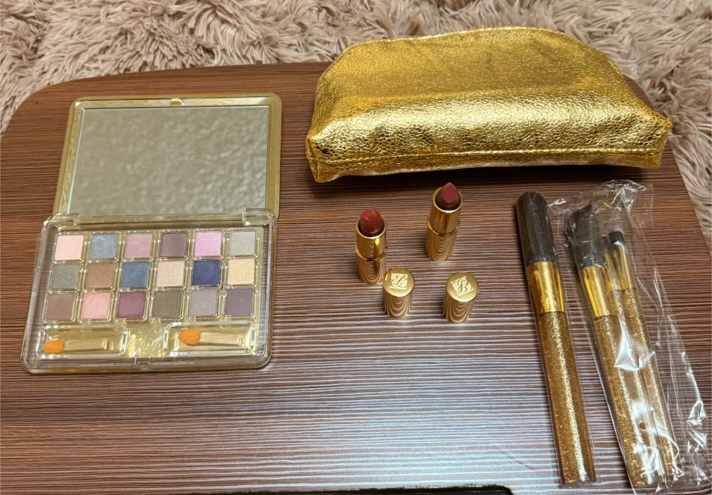 Estee Lauder Makeup Set - Gold