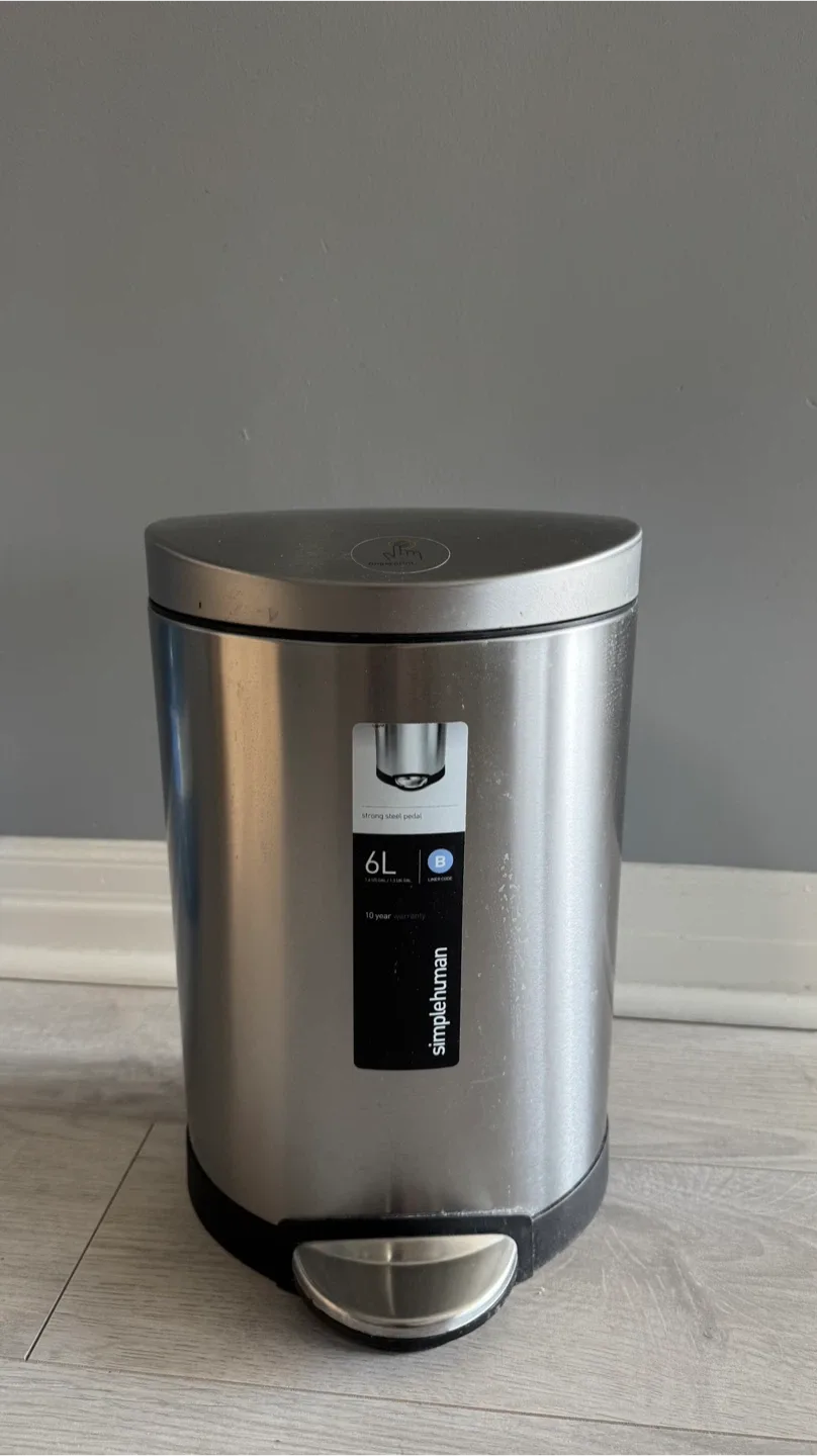 Simplehuman 6L Trash Can - Like New!