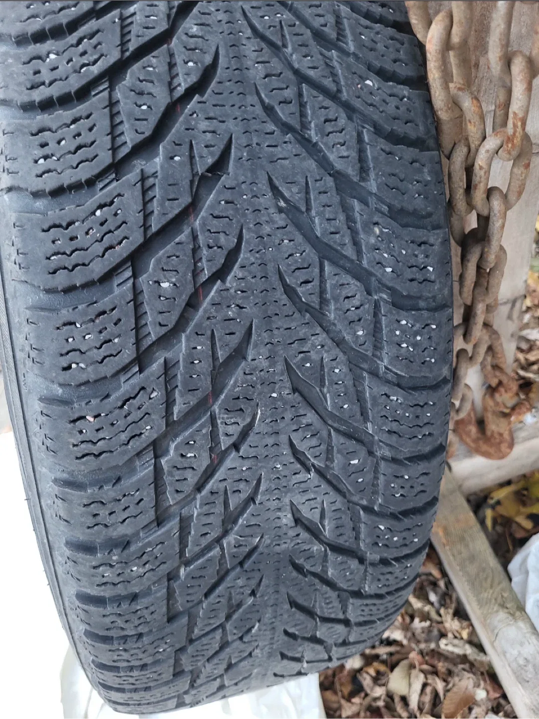 225/65R17 Snow Tires image indicator(4)