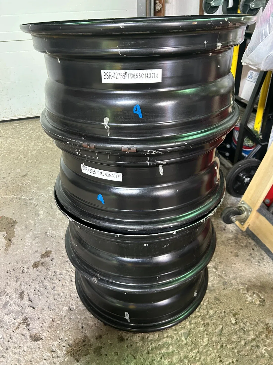 BSR-42755 Steel Rims 17X6.5 5X114.3 71.5 image indicator(4)