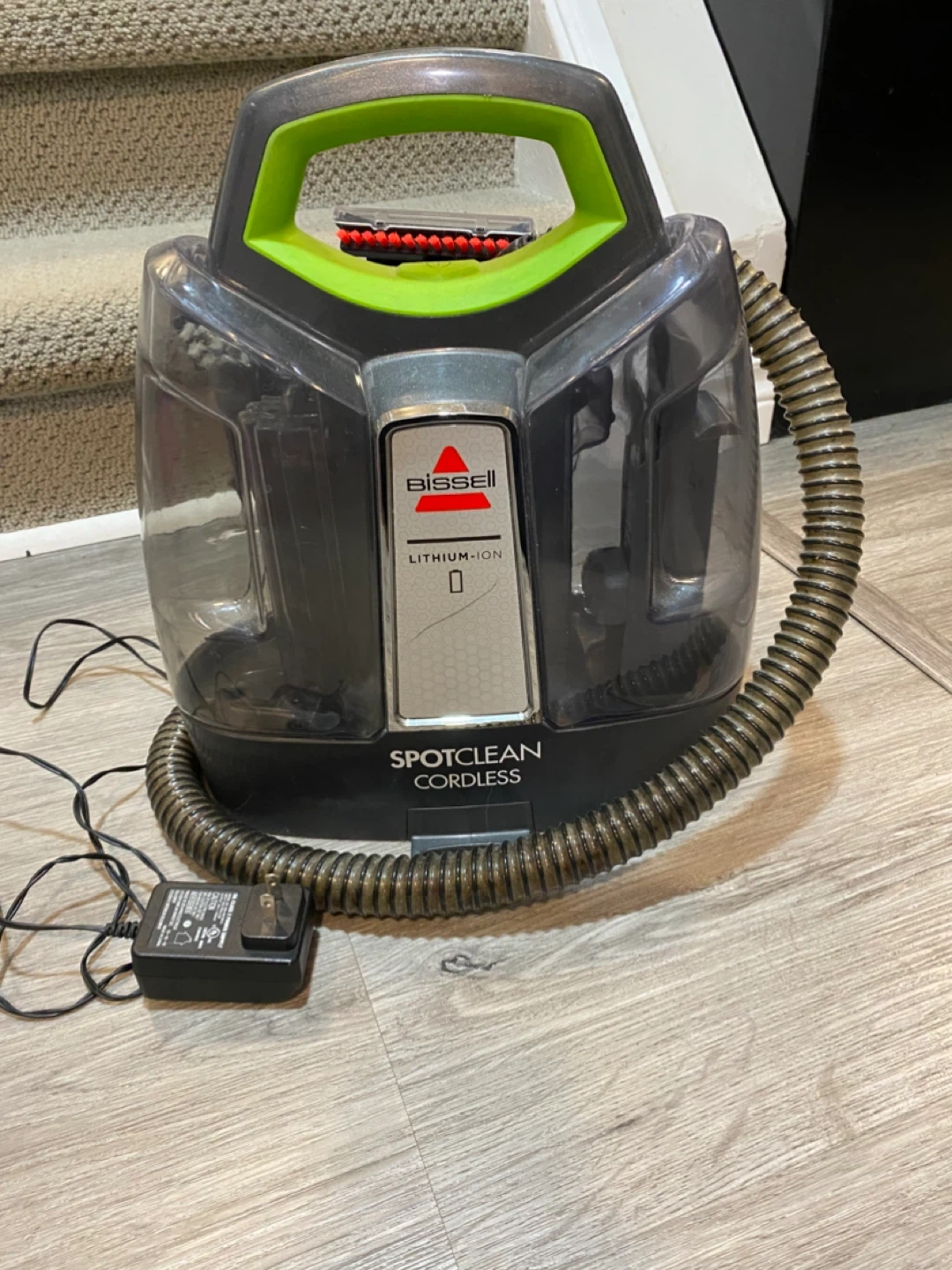 Bissell SpotClean Cordless Carpet Cleaner - photo 3