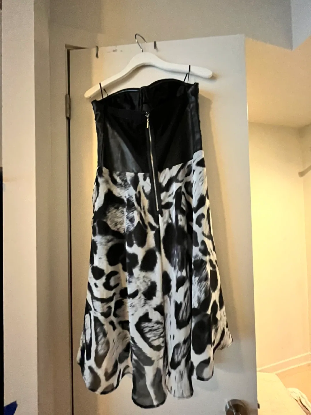 Guess Black & White Dress - Size 10 image indicator(3)