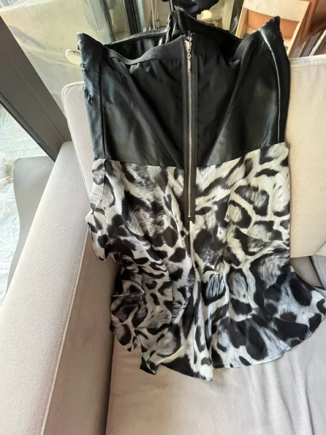 Guess Black & White Dress - Size 10 image indicator(4)