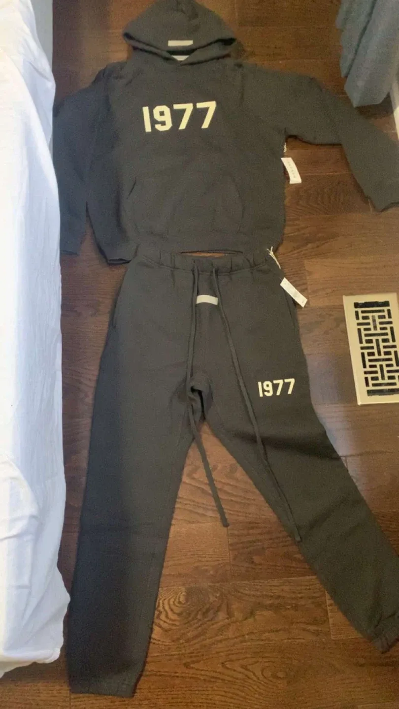 Essentials Fear of God 1977 Hoodie & Sweatpants Set