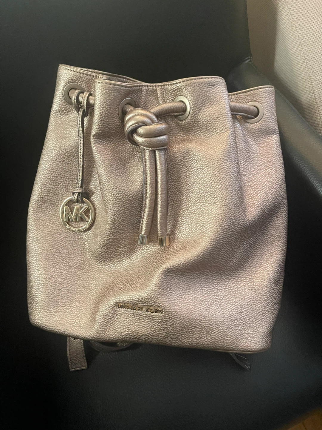 Michael Kors Bucket Backpack - Metallic - photo 4