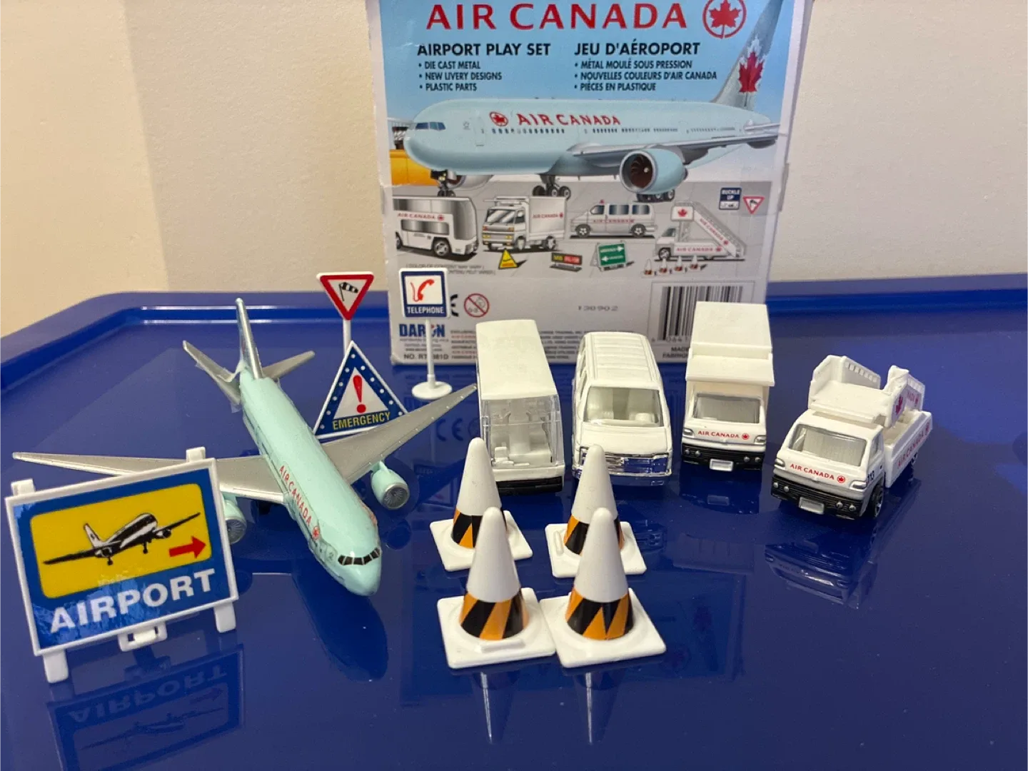Air Canada Airport Play Set