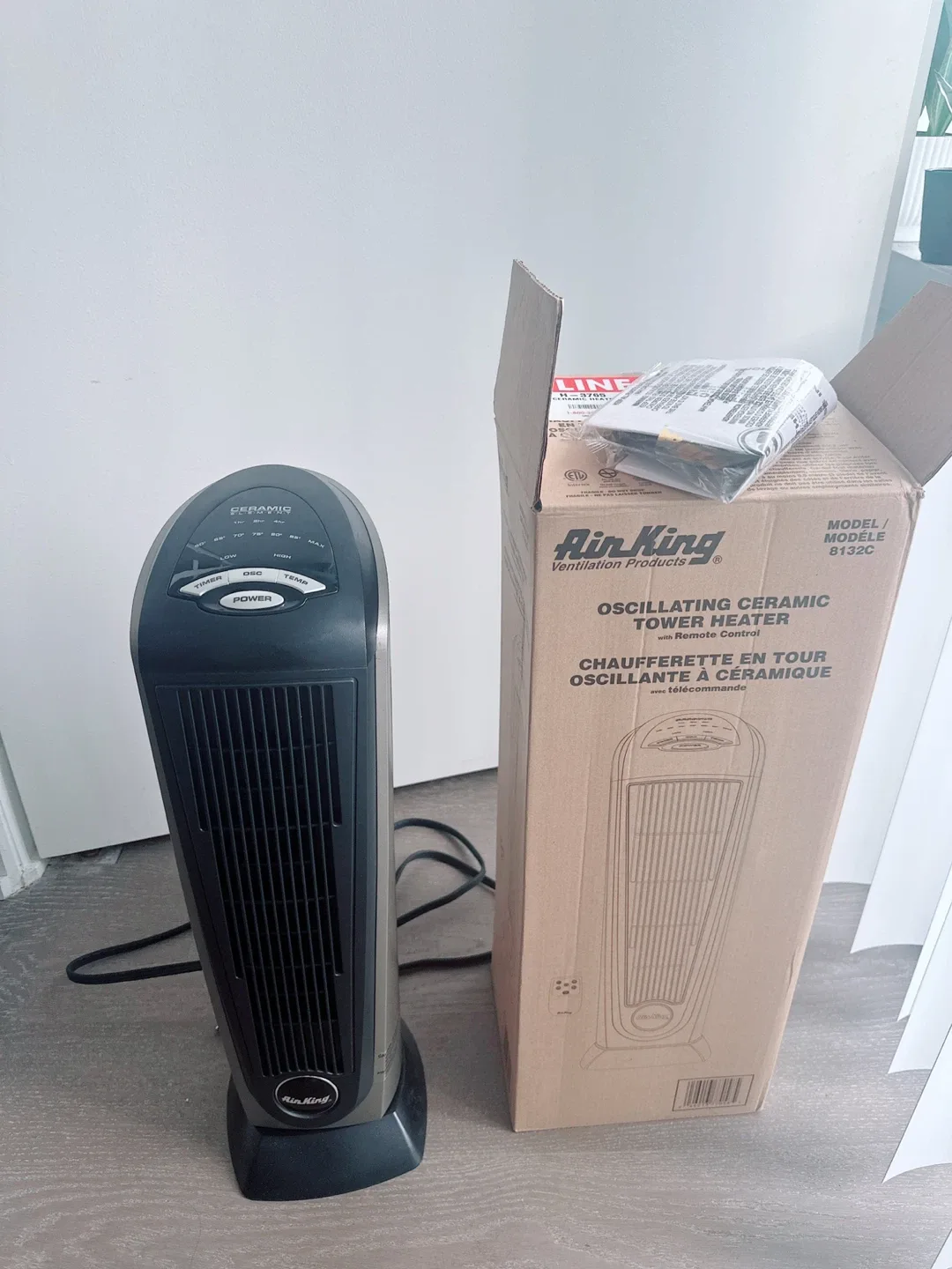 Air King Oscillating Ceramic Tower Heater - Like New! image indicator(2)