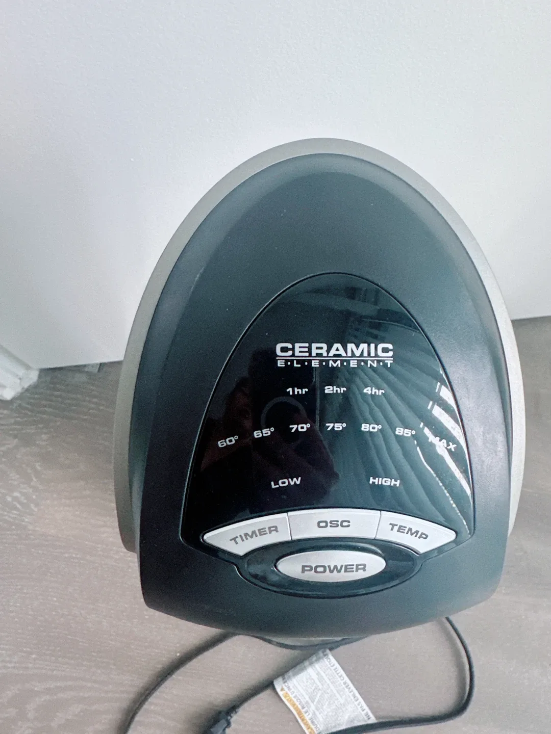 Air King Oscillating Ceramic Tower Heater - Like New! image indicator(9)